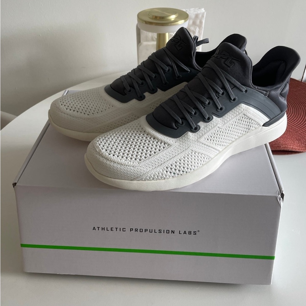 NWT men’s APL sneaker